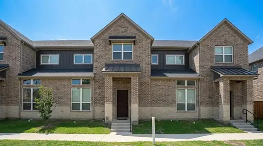 New construction Townhouse house 532 E 2Nd St, Irving, TX 75060 - image