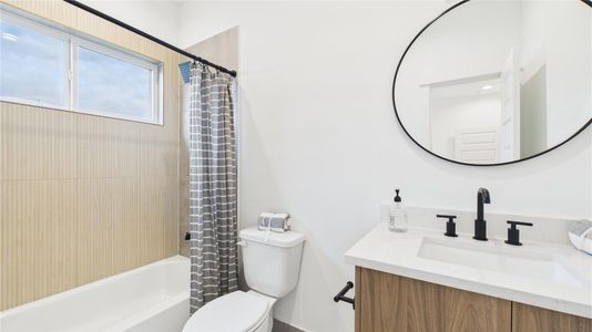 New construction Single-Family house 2426 Freeman St, Houston, TX 77009 - image 15
