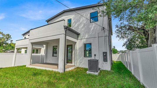 New construction Single-Family house 3310 Tarlton St N, St. Petersburg, FL 33713 - image