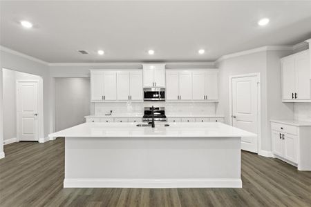 313 Brookstone  Kitchen