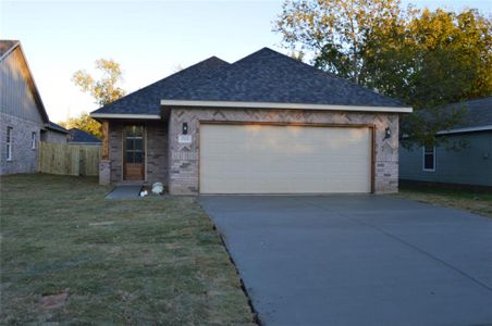 New construction Single-Family house 314 Elmo Street, Cleburne, TX 76031 - photo 0