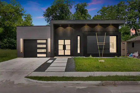 New construction Single-Family house 2535 Exline St, Dallas, TX 75215 null- photo 0