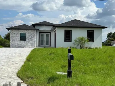 New construction Single-Family house 2619 15Th St Sw, Lehigh Acres, FL 33976 - image