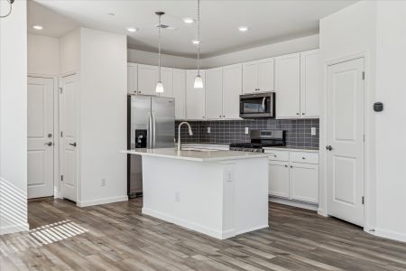 New construction Townhouse house 458 Millwall Cir, Castle Pines, CO 80108 Sonoma- photo 24 24