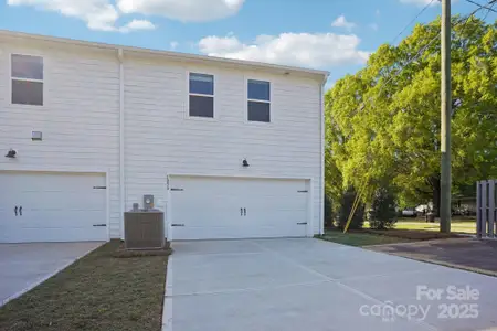 New construction Townhouse house 105 Ciara Pl, Unit E, Mooresville, NC 28117 plan Lancaster II - image