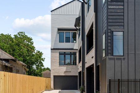 New construction Single-Family house 3209 Baer St, Unit A, Houston, TX 77020 null- photo 0