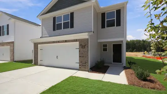 New construction Single-Family house 2100 Montalvan Dr, Greenville, NC 27834 plan Manning - Express - image
