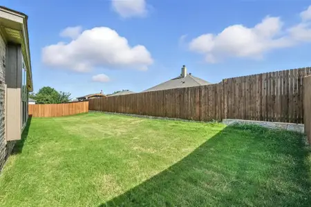 New construction Single-Family house 633 Mooney Dr, Saginaw, TX 76179 - image 2