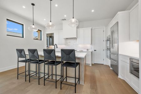 New construction Single-Family house 2401 Kahala Sunset Dr, Spicewood, TX 78669 - image 9