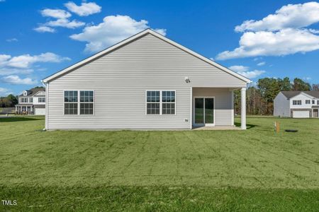 New construction Single-Family house 181 Moore Creek Dr, Fuquay Varina, NC 27526 The Cali - photo 27 27