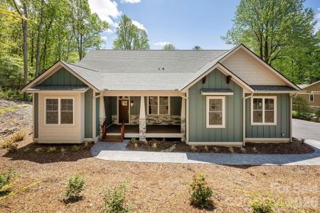 New construction Single-Family house 634 Hollybrook Dr, Flat Rock, NC 28731 - image