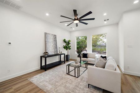 New construction Single-Family house 4008 Yellowstone Blvd, Houston, TX 77021 null- photo 5 5