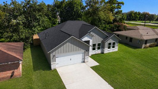 New construction Single-Family house 5815 Woodrow St, Texas City, TX 77591 - image