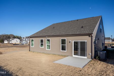New construction Single-Family house 32 Quilting Dr, Benson, NC 27504 plan Stanley - image 3
