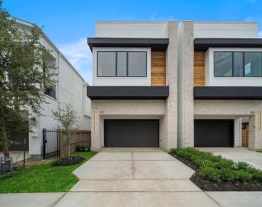 New construction Single-Family house 813 W 21St Street, Houston, TX 77008 - photo 0