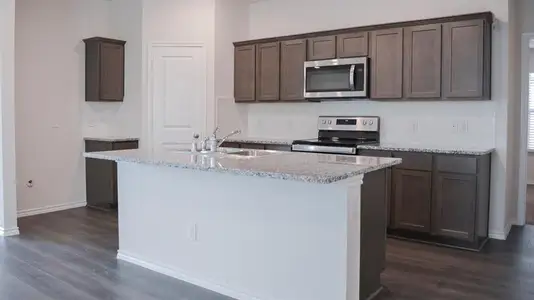 New construction Single-Family house 2337 Belt Ct, Paris, TX 75460 plan Camden - image