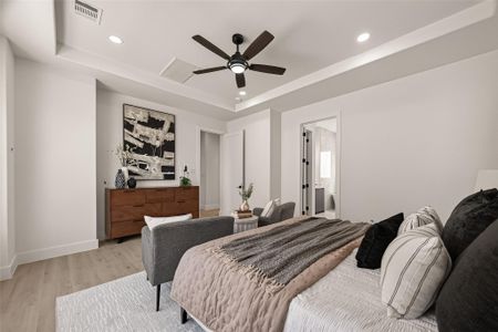 New construction Single-Family house 1105 Wilson St, Houston, TX 77019 - image 18