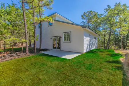 New construction Single-Family house 106 Heleakala Dr, Bastrop, TX 78602 null- photo 0