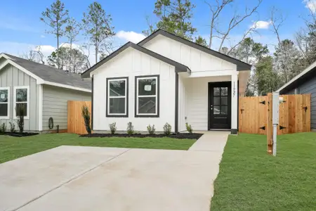 New construction Single-Family house 11927 Detar Ct, Willis, TX 77378 plan Wyeth - image