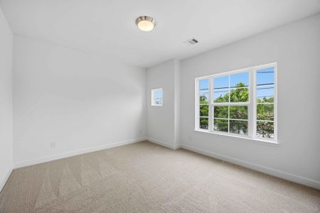 New construction Single-Family house 5527 Katy Fwy, Houston, TX 77007 - image 18