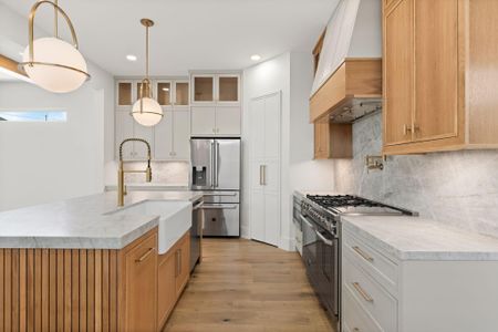 New construction Single-Family house 710 Waverly St, Unit D, Houston, TX 77007 - image 4