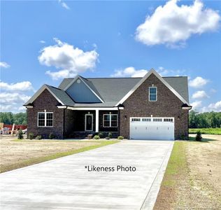 New construction Single-Family house 1102 W Carthage Rd, Lumberton, NC 28360 - image