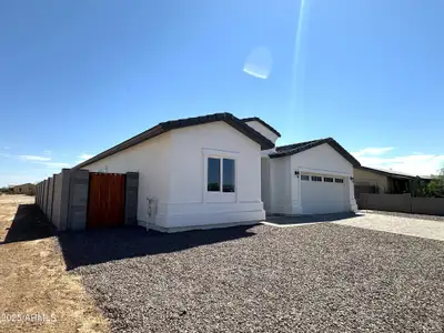 New construction Single-Family house 10200 W Catalina Dr, Arizona City, AZ 85123 - image