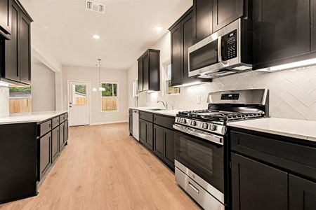 Russell Ranch by Kendall Homes in Bay City - image 17