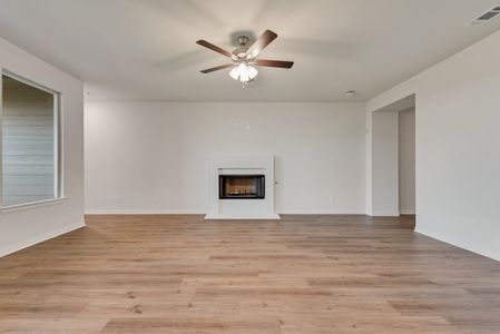 New construction Single-Family house 3516 Austin St, Gainesville, TX 76240 Lavon- photo 129 129