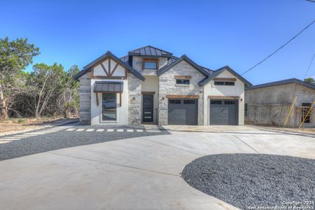 New construction Single-Family house 1180 Winding Creek Trl, Spring Branch, TX 78070 - photo 0