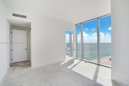 New construction Condo/Apt house 18501 Collins Ave, Unit 1804, Sunny Isles Beach, FL 33160 - photo 17 17