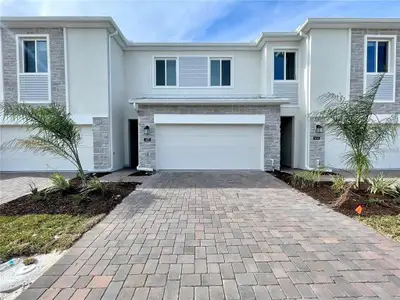 New construction Townhouse house 422 Bogey Dr, Davenport, FL 33896 - image