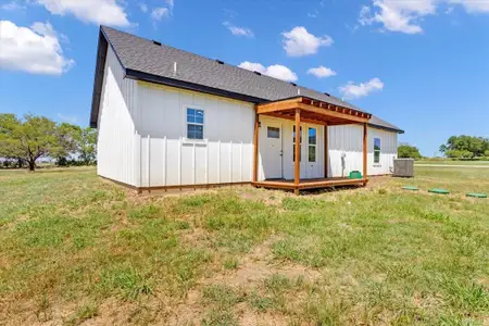 New construction Single-Family house 4626 Southmayd Rd, Whitesboro, TX 76273 - image