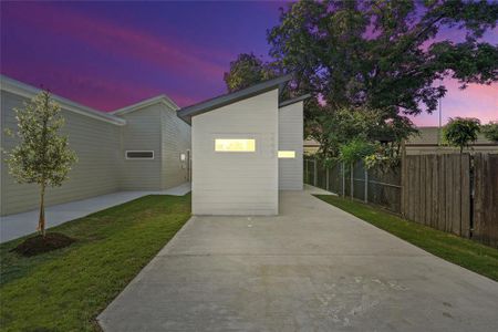 New construction Single-Family house 2223 Hooper St, Dallas, TX 75215 - image