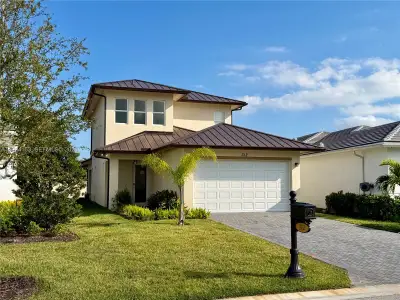New construction Single-Family house 312 Se Via Sangro, Port Saint Lucie, FL 34952 - image