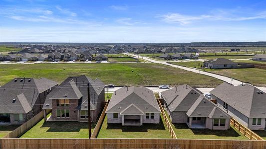 New construction Single-Family house 3924 Silver Falls Ln, League City, TX 77573 Edison Homeplan- photo 23 23