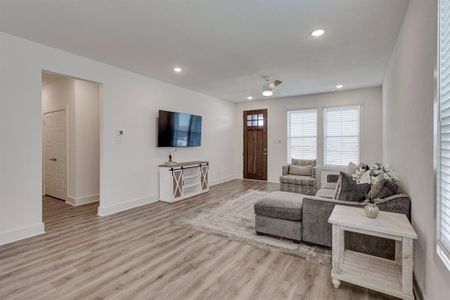 New construction Single-Family house 10820 Eva Mae Blvd, Grand Prairie, TX 76065 plan Luke - image 9