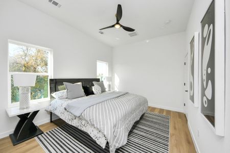 New construction Single-Family house 1216 E 34Th St, Unit A, Houston, TX 77022 - image 17
