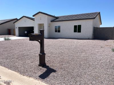 New construction Single-Family house 13699 S Durango Rd, Arizona City, AZ 85123 - image
