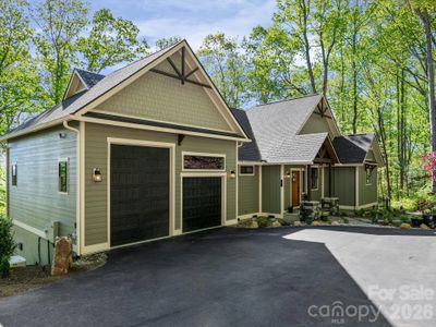 New construction Single-Family house 199 Garnet Wy, Hendersonville, NC 28791 - image