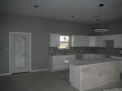 New construction Single-Family house 202 Colonial Lane, La Vernia, TX 78121 - photo 10 10