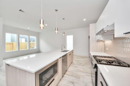 New construction Single-Family house 4022 Boho Ln, Houston, TX 77045 plan 1800AT - image 11