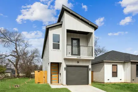 New construction Single-Family house 3703 York St, Dallas, TX 75210 - image