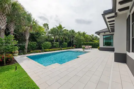 New construction Single-Family house 9228 Coral Isles Cir, Palm Beach Gardens, FL 33412 - image