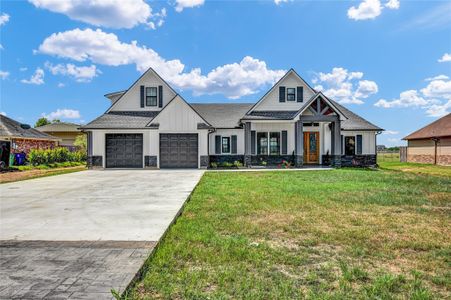 New construction Single-Family house 755 Sunset Trl, Angleton, TX 77515 - image