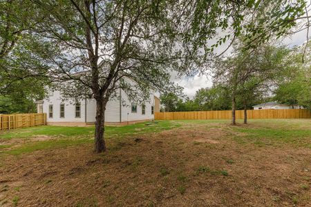 New construction Single-Family house 122 W Kikipua Ln, Bastrop, TX 78602 null- photo 29 29