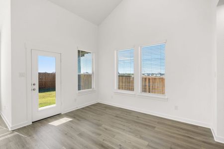 New construction Single-Family house Sealy, TX 77474 plan Ironwood II Hunters Crossing 60s - image 13