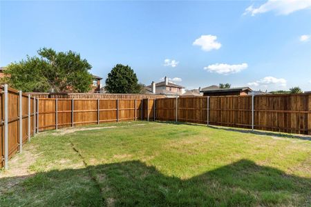 New construction Single-Family house 2800 Kerrville Dr, Mesquite, TX 75181 - image