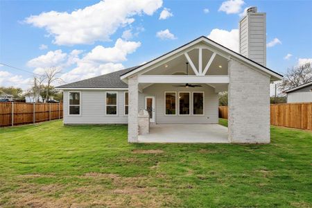 New construction Single-Family house 105 Anderson St, Hillsboro, TX 76645 - image