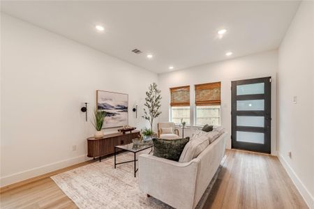 New construction Single-Family house 9529 Beckley, Houston, TX 77088 - image 5